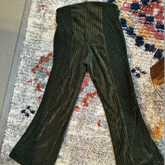 Free People Slim Pull-On Velvet Flare Pants GREEN- S - Picture 4 of 7